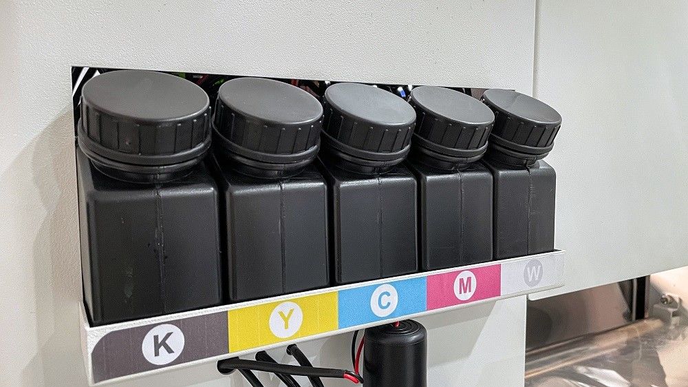 Εκτυπωτής A3 UV DTF με laminator Roll To Roll All-in-One Εκτυπωτής A3 UV DTF για αυτοκόλλητα